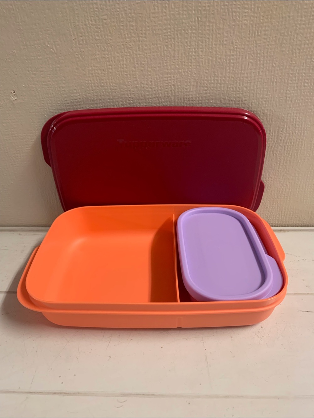 Tupperware Slim Lunch Container Set - Picture 4 of 11